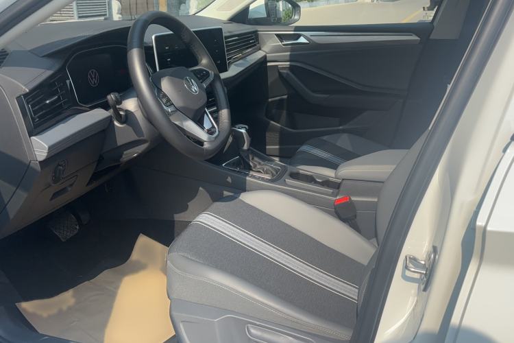 Used Volkswagen Sagitar 2024 200TSI DSG Flyover Edition Driver Seat