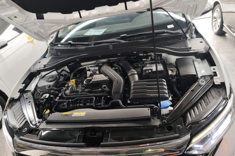 Used Volkswagen Sagitar 2024 300TSI DSG Excellence Edition Engine Bay