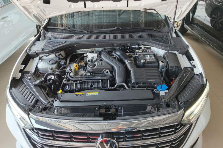 Used Volkswagen Sagitar 2024 300TSI DSG Excellence Edition Engine Bay