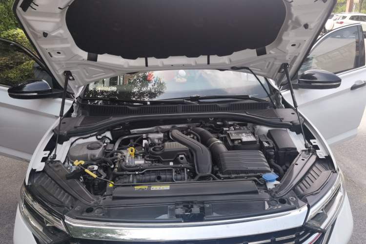 Used Volkswagen Sagitar 2024 300TSI DSG Excellence Edition Engine Bay