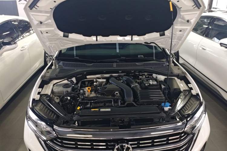 Used Volkswagen Sagitar 2024 300TSI DSG Excellence Edition Engine Bay