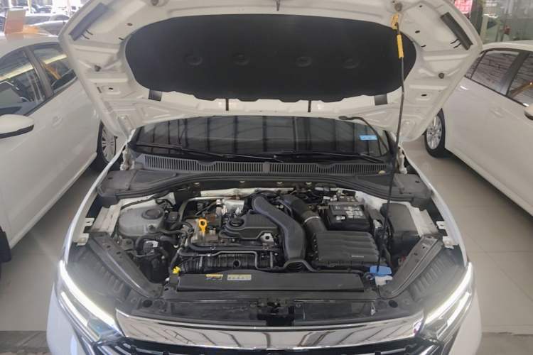 Used Volkswagen Sagitar 2024 300TSI DSG Excellence Edition Engine Bay