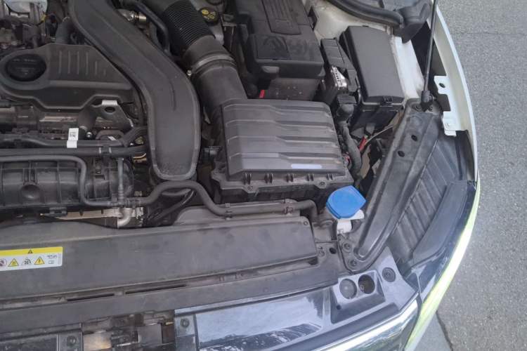 Used Volkswagen Sagitar 2024 300TSI DSG Excellence Edition Engine Bay Left