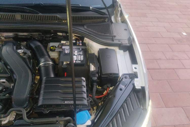 Used Volkswagen Sagitar 2024 300TSI DSG Excellence Edition Engine Bay Left