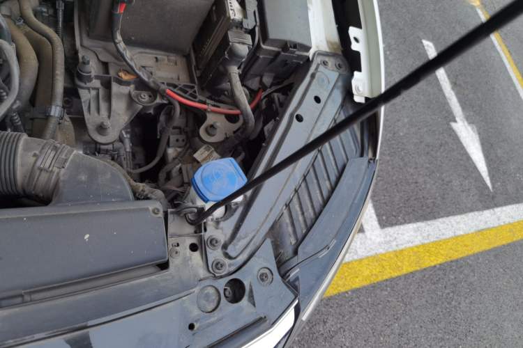 Used Volkswagen Sagitar 2024 200TSI DSG Flyover Edition Engine Bay Left