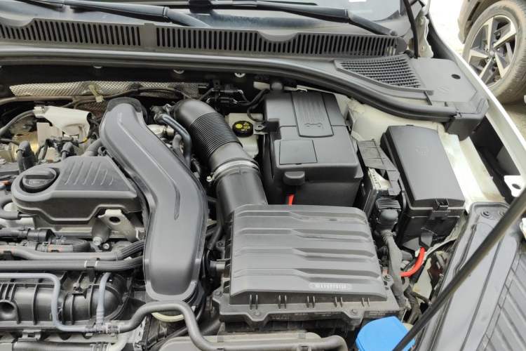 Used Volkswagen Sagitar 2024 300TSI DSG Excellence Edition Engine Bay Left