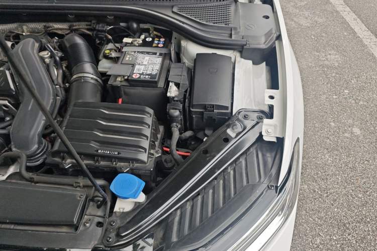 Used Volkswagen Sagitar 2024 300TSI DSG Excellence Edition Engine Bay Left