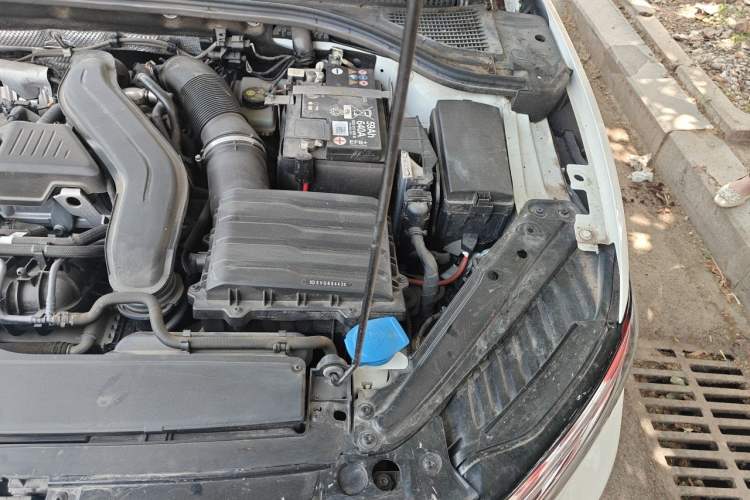 Used Volkswagen Sagitar 2024 300TSI DSG Excellence Edition Engine Bay Left