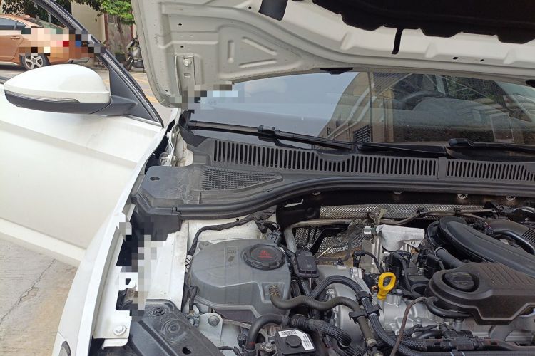 Used Volkswagen Sagitar 2024 300TSI DSG Excellence Edition Engine Bay Right