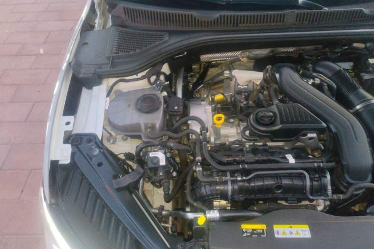 Used Volkswagen Sagitar 2024 300TSI DSG Excellence Edition Engine Bay Right