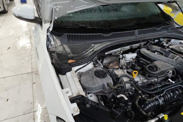 Used Volkswagen Sagitar 2024 300TSI DSG Excellence Edition Engine Bay Right