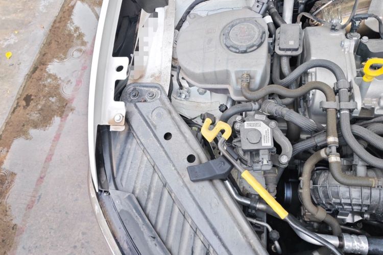 Used Volkswagen Sagitar 2024 300TSI DSG Excellence Edition Engine Bay Right