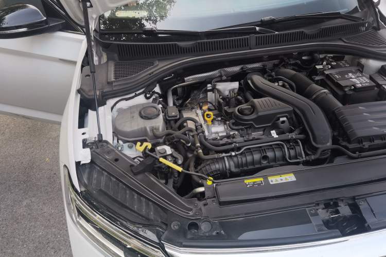 Used Volkswagen Sagitar 2024 300TSI DSG Excellence Edition Engine Bay Right