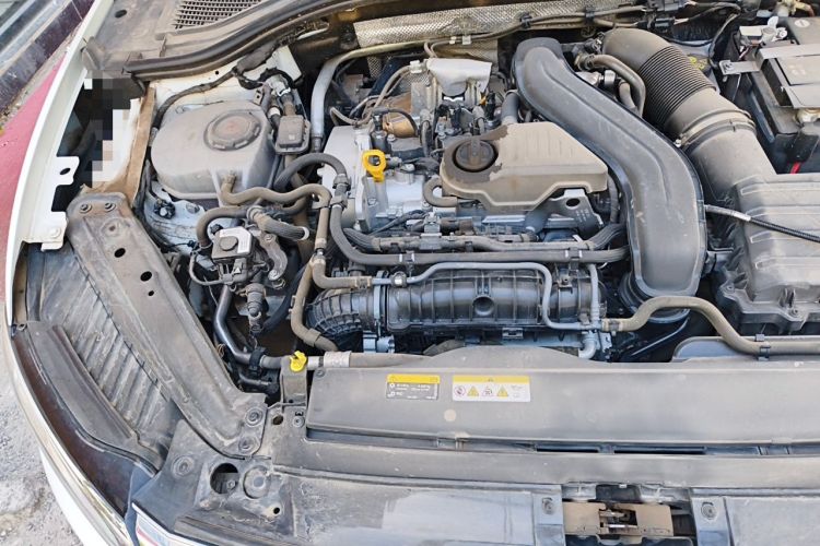 Used Volkswagen Sagitar 2024 300TSI DSG Flyover Edition Engine Bay Right