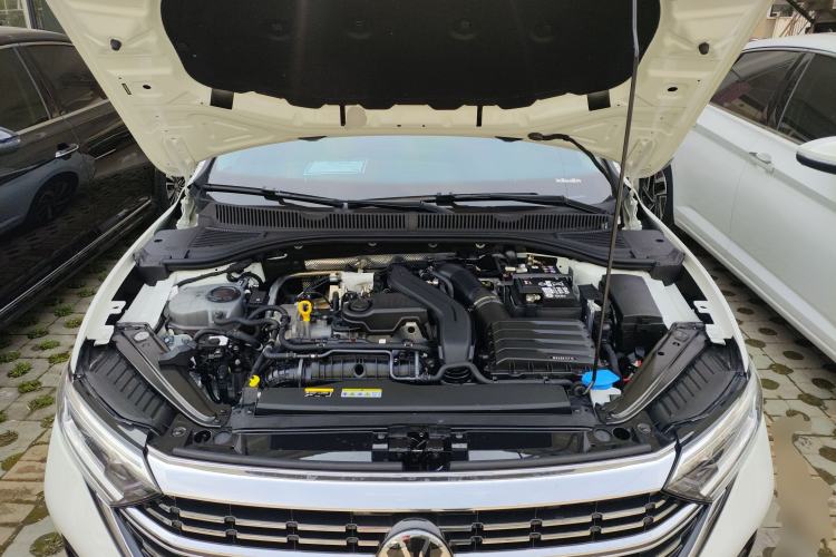 Used Volkswagen Sagitar 2024 300TSI DSG Excellence Edition Engine Bay