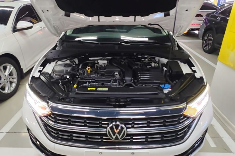 Used Volkswagen Sagitar 2024 300TSI DSG Excellence Edition Engine Bay