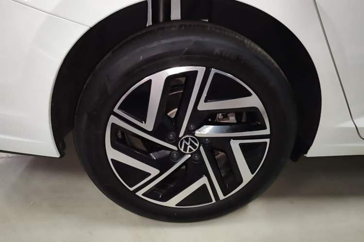 Used Volkswagen Sagitar 2024 300TSI DSG Excellence Edition Exterior 5