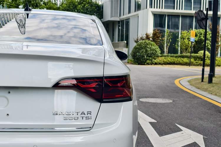 Used Volkswagen Sagitar 2024 300TSI DSG Excellence Edition Exterior 9