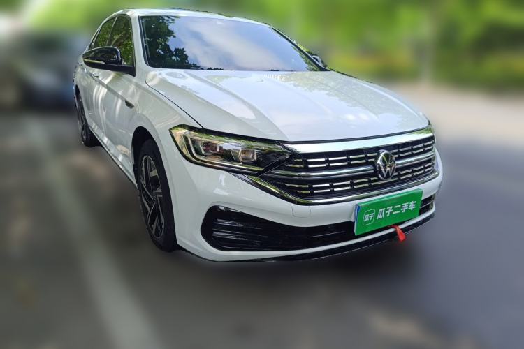 Used Volkswagen Sagitar 2024 300TSI DSG Excellence Edition Front Right 45 Deg