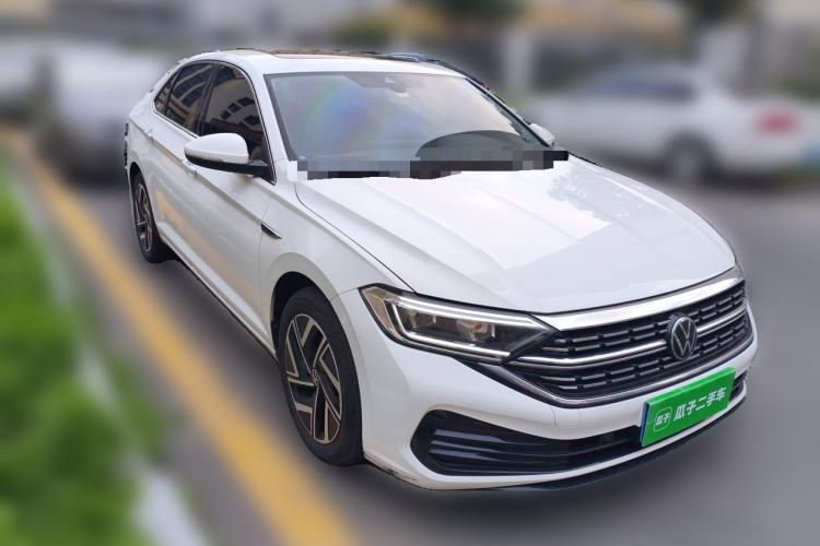 Used Volkswagen Sagitar 2024 300TSI DSG Flyover Edition Front Right 45 Deg