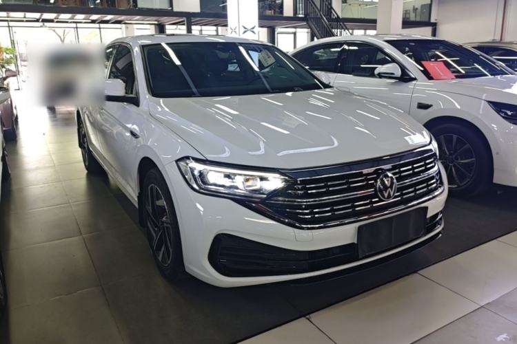 Used Volkswagen Sagitar 2024 300TSI DSG Excellence Edition Front Right 45 Deg