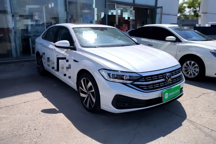 Used Volkswagen Sagitar 2024 300TSI DSG Excellence Edition Front Right 45 Deg
