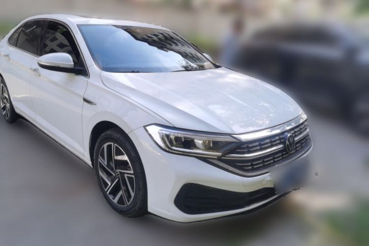 Used Volkswagen Sagitar 2024 300TSI DSG Flyover Edition Front Right 45 Deg