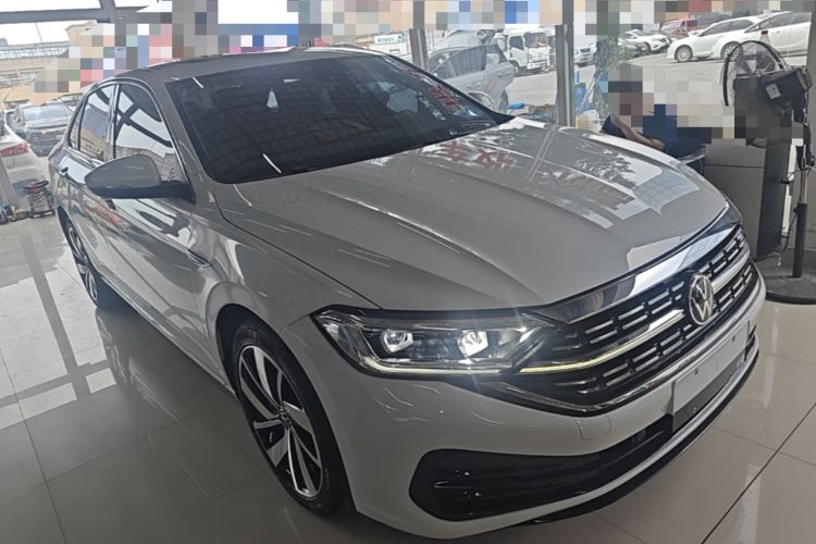 Used Volkswagen Sagitar 2024 300TSI DSG Excellence Edition Front Right 45 Deg