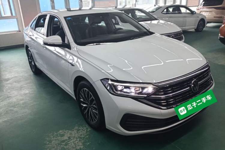 Used Volkswagen Sagitar 2024 200TSI DSG Flyover Edition Front Right 45 Deg