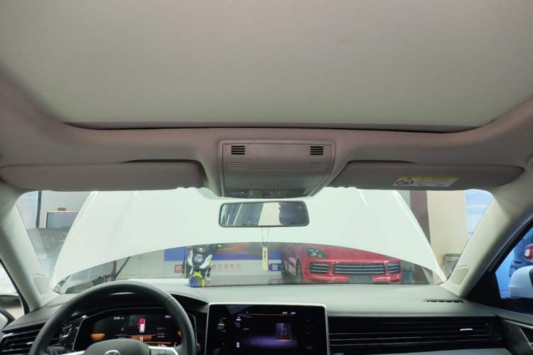 Used Volkswagen Sagitar 2024 200TSI DSG Flyover Edition Headliner