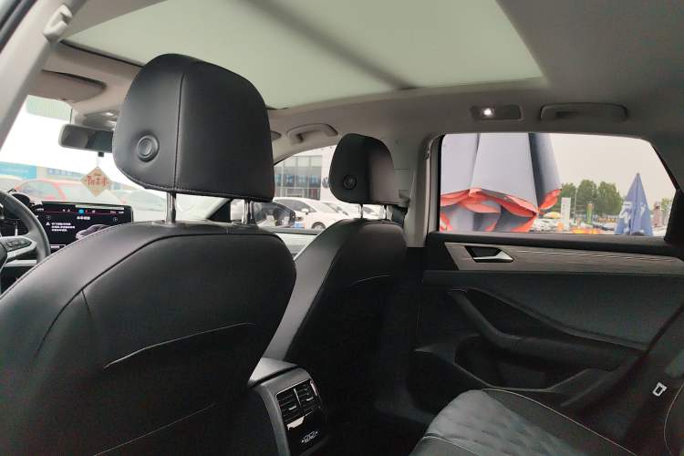 Used Volkswagen Sagitar 2024 300TSI DSG Excellence Edition Headliner