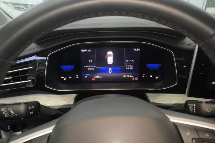 Used Volkswagen Sagitar 2024 300TSI DSG Excellence Edition Instrument Cluster