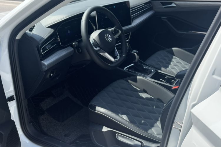 Used Volkswagen Sagitar 2024 300TSI DSG Excellence Edition Interior 1