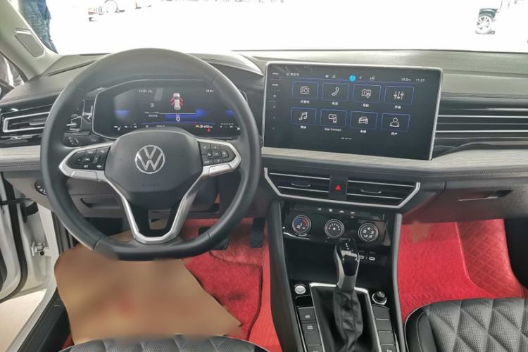 Used Volkswagen Sagitar 2024 300TSI DSG Excellence Edition Interior 1