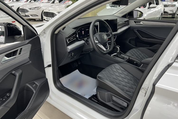 Used Volkswagen Sagitar 2024 300TSI DSG Excellence Edition Interior 2