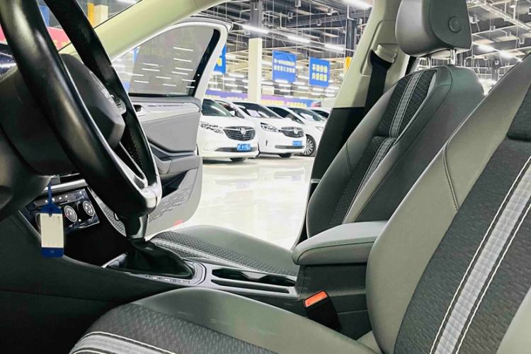 Used Volkswagen Sagitar 2024 200TSI DSG Flyover Edition Interior 3