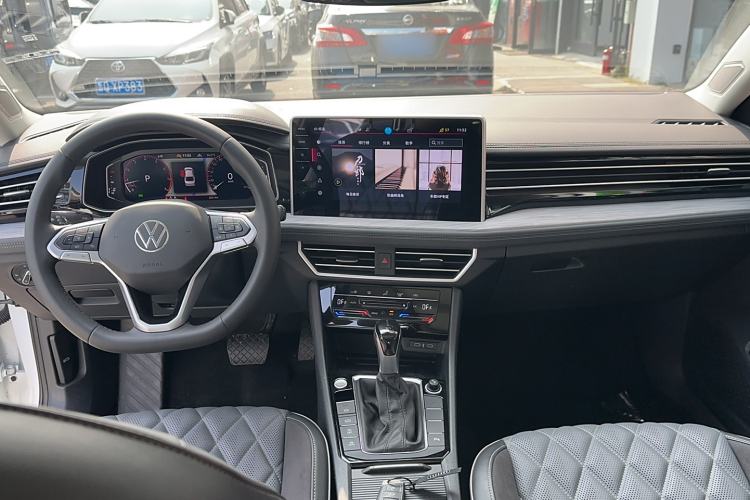 Used Volkswagen Sagitar 2024 300TSI DSG Excellence Edition Interior 3