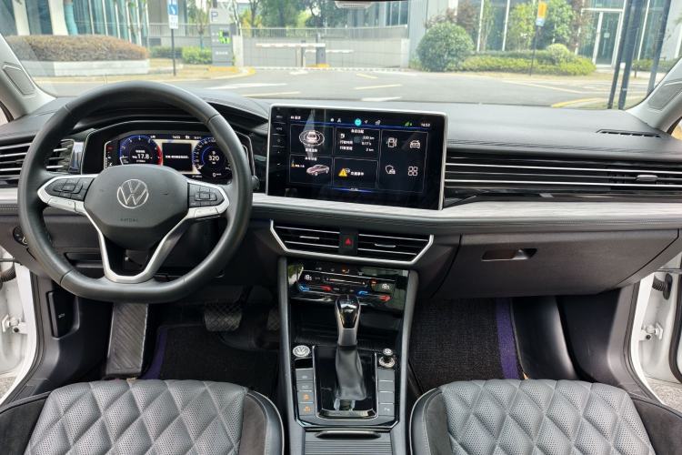Used Volkswagen Sagitar 2024 300TSI DSG Excellence Edition Interior 3