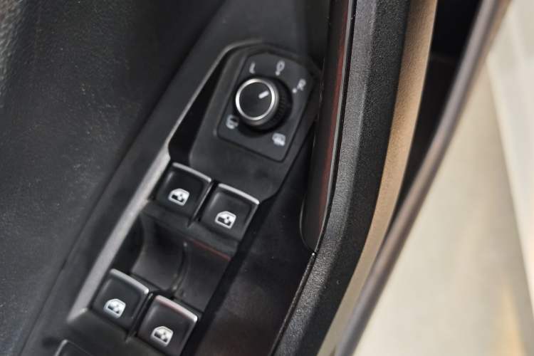 Used Volkswagen Sagitar 2024 300TSI DSG Excellence Edition Interior 5
