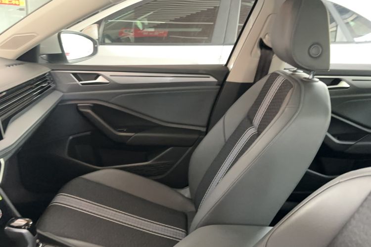 Used Volkswagen Sagitar 2024 200TSI DSG Flyover Edition Interior 5