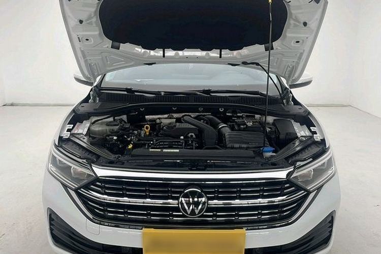 Used Volkswagen Sagitar 2024 300TSI DSG Excellence Edition Interior 8