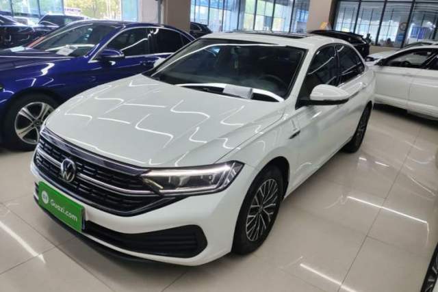 Ojetý Volkswagen Sagitar 2024 200TSI DSG Flyover Edition