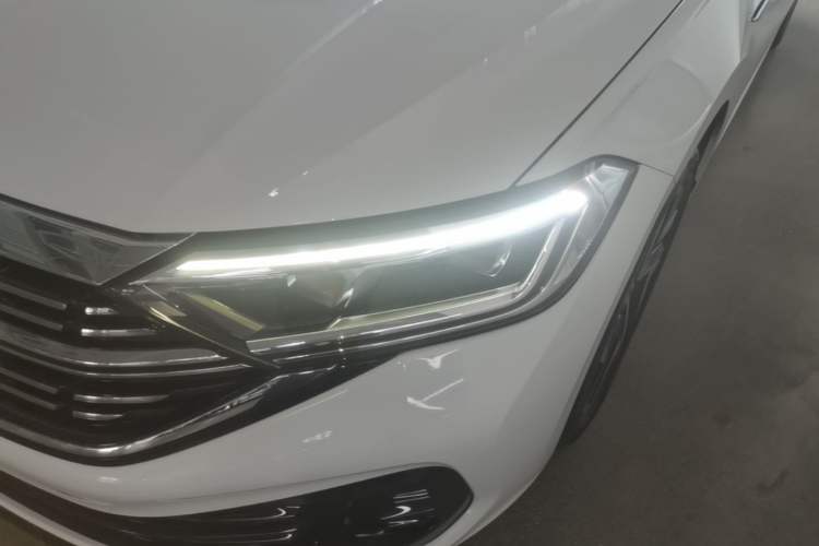 Used Volkswagen Sagitar 2024 300TSI DSG Excellence Edition Left Front Headlight