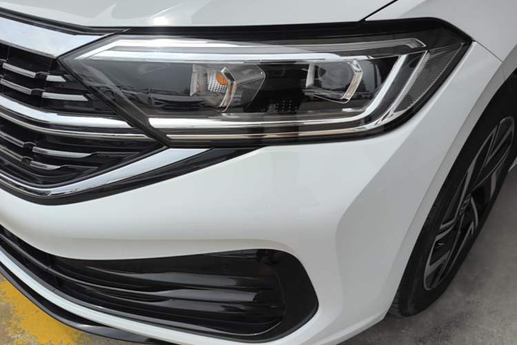 Used Volkswagen Sagitar 2024 300TSI DSG Excellence Edition Left Front Headlight
