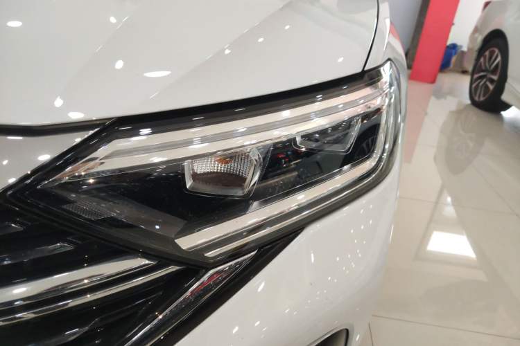 Used Volkswagen Sagitar 2024 300TSI DSG Excellence Edition Left Front Headlight