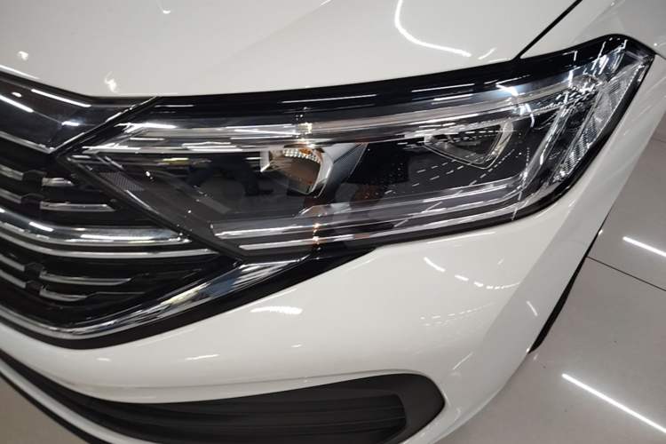 Used Volkswagen Sagitar 2024 200TSI DSG Flyover Edition Left Front Headlight