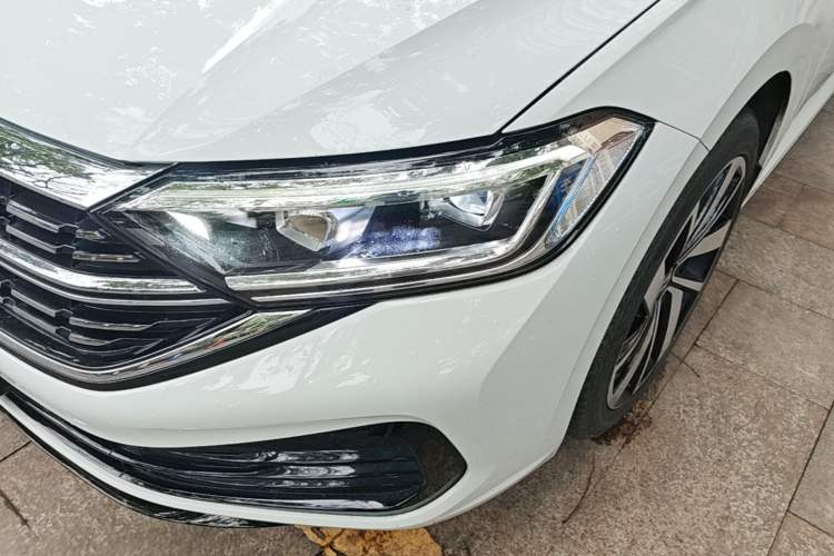 Used Volkswagen Sagitar 2024 300TSI DSG Excellence Edition Left Front Headlight