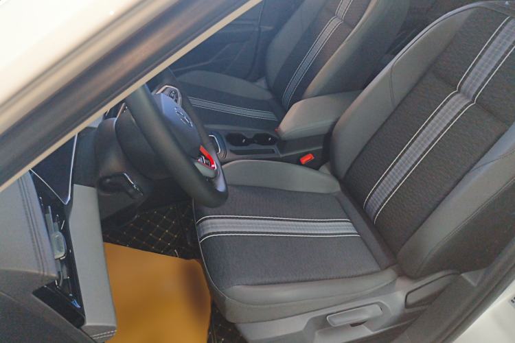 Used Volkswagen Sagitar 2024 300TSI DSG Flyover Edition Left Front Seat