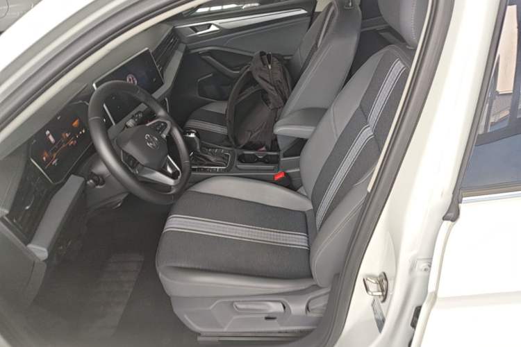 Used Volkswagen Sagitar 2024 200TSI DSG Flyover Edition Left Front Seat