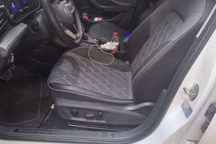 Used Volkswagen Sagitar 2024 300TSI DSG Excellence Edition Left Front Seat